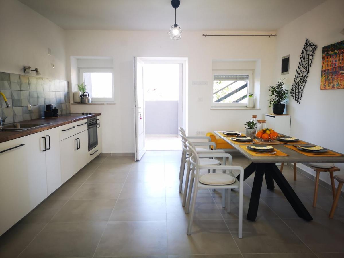 Apartment Sunrise, Coastal Istra, Pula Duga Uvala Pavicini Экстерьер фото