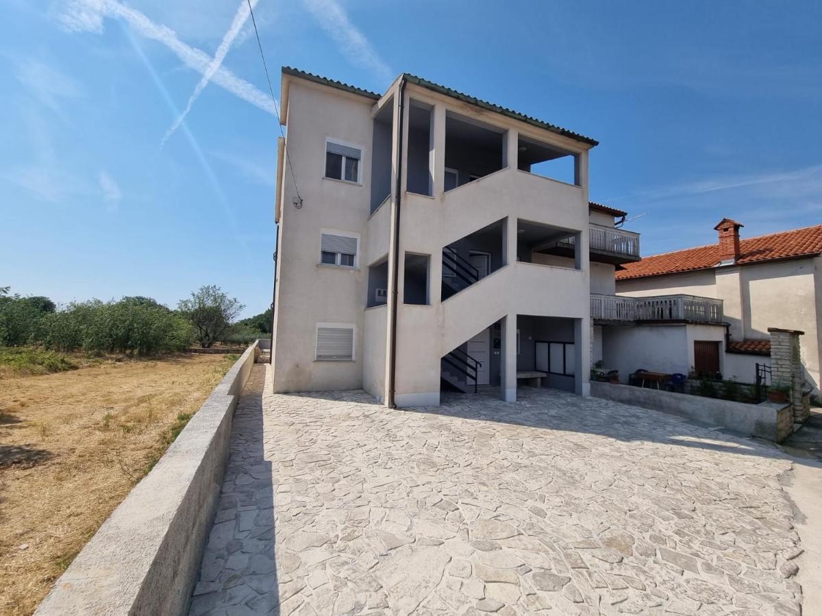 Apartment Sunrise, Coastal Istra, Pula Duga Uvala Pavicini Экстерьер фото