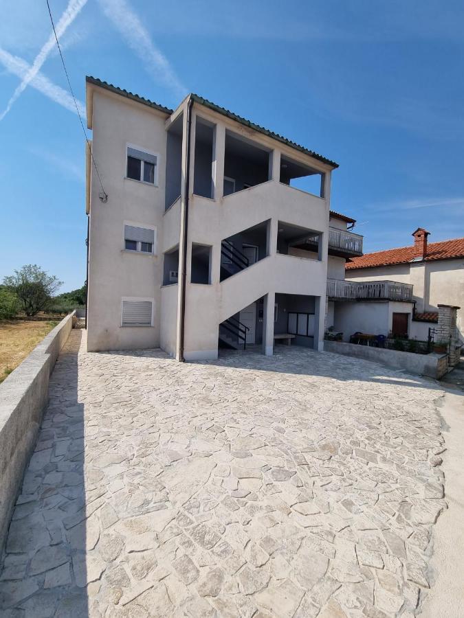 Apartment Sunrise, Coastal Istra, Pula Duga Uvala Pavicini Экстерьер фото