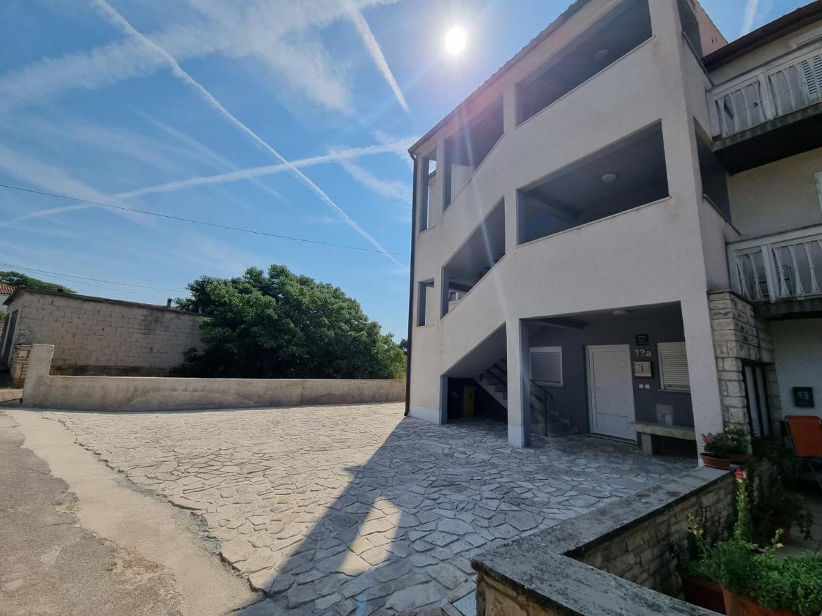 Apartment Sunrise, Coastal Istra, Pula Duga Uvala Pavicini Экстерьер фото